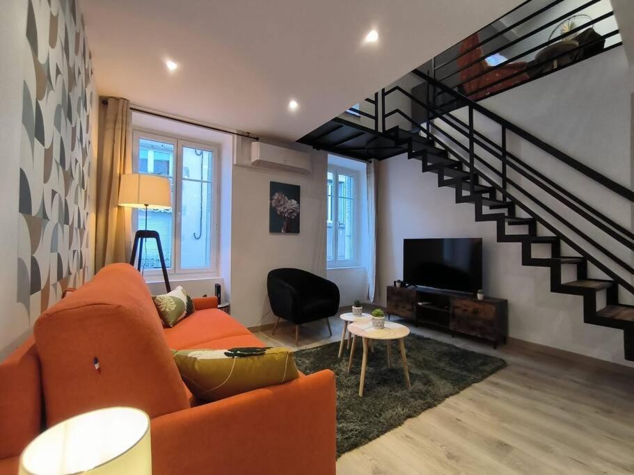 شقة T2 -55M2- Elegant Et Chaleureux مونتبريسون المظهر الخارجي الصورة
